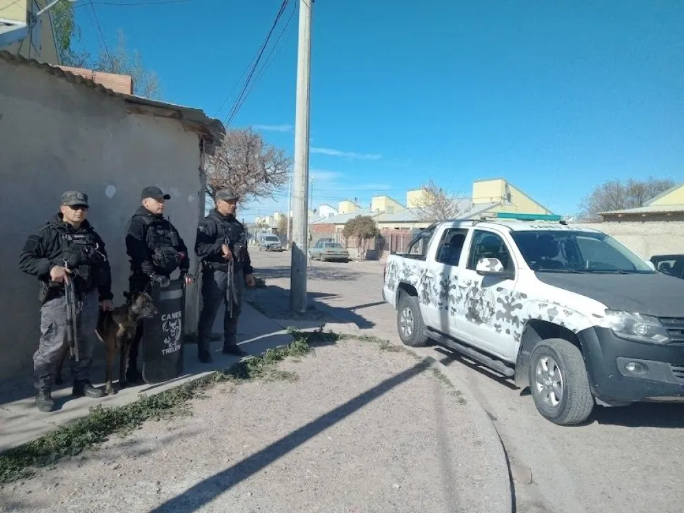 “Cayó un pibe en moto, sonaron dos disparos y todos nos quedamos en shock”