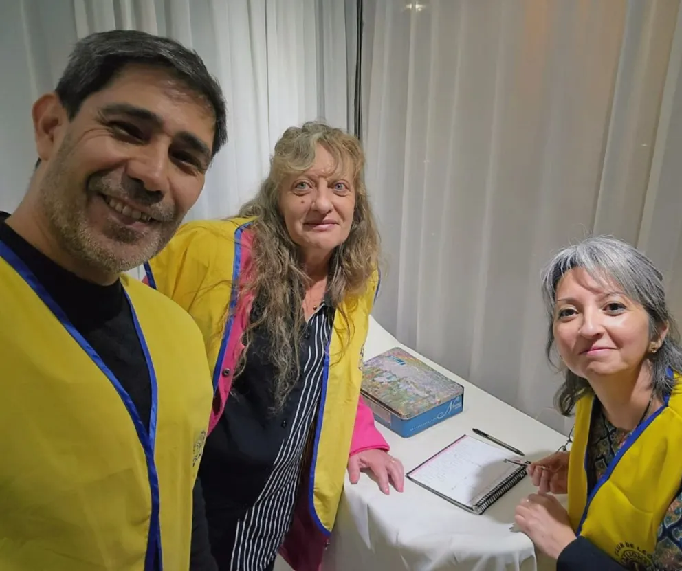 El Club Leones de Rada Tilly realiza capacitación en Mediación a beneficio de la Escuela 515