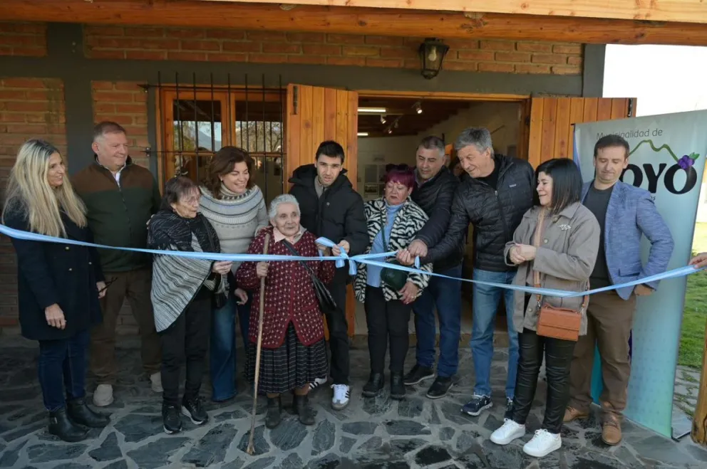 El Hoyo celebró su 72º aniversario con obras, energía y anuncios históricos