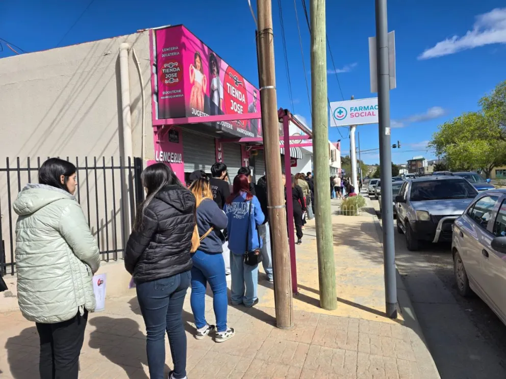 Más de 200 personas para ocho puestos laborales