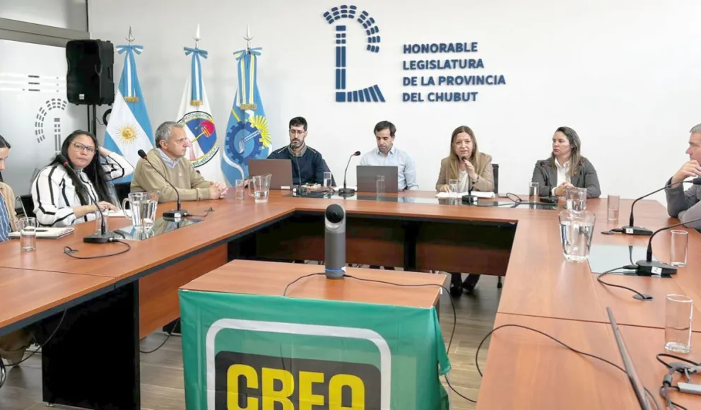 Mirantes participó de la presentación de disertación del Grupo CREA