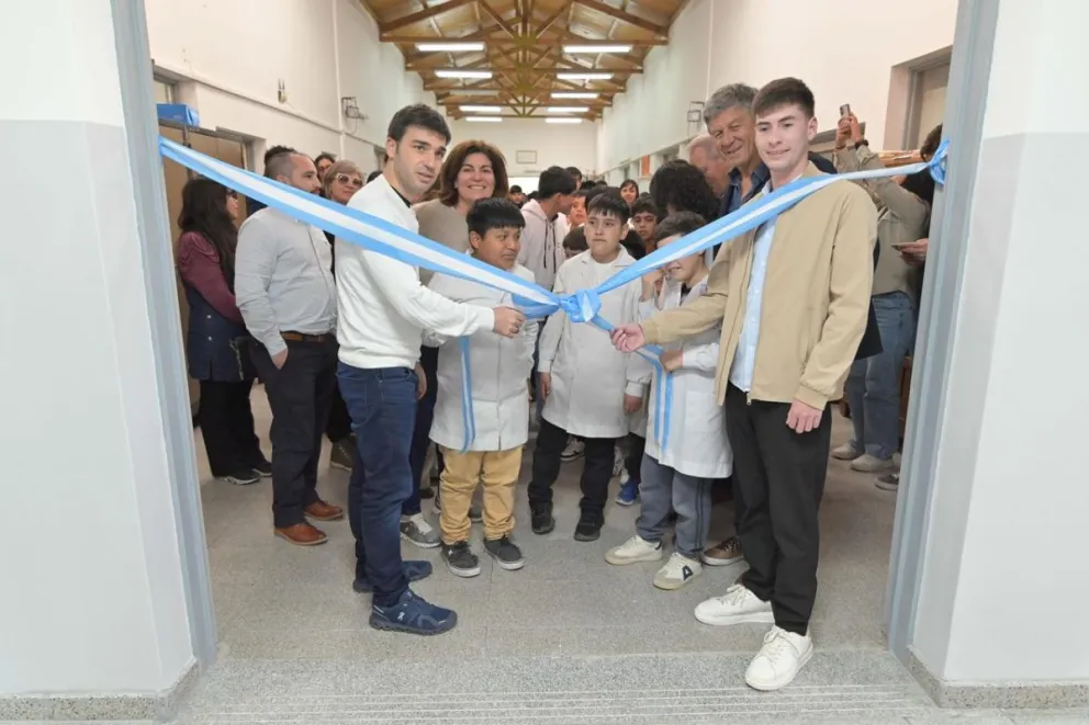 Torres inauguró la ampliación de la Escuela 139 en 28 de Julio