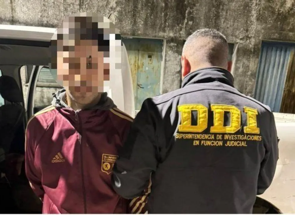 Detuvieron al zanjero que cavó el pozo para enterrar a las tres jóvenes