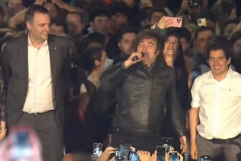 Desde Córdoba Milei lanzó su campaña para octubre: "No se van a dejar engañar por un chimentero berreta"