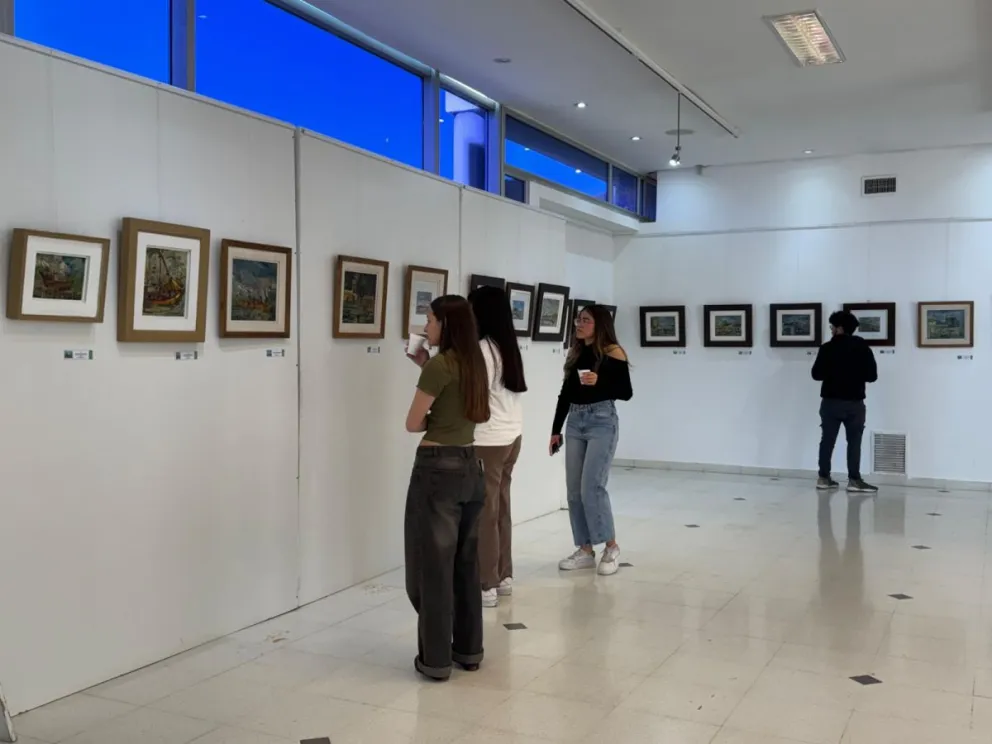 Rawson: Dos nuevas muestras de arte se exhiben en el Centro Cultural Provincial