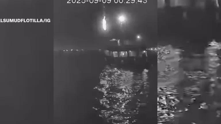 Un dron atacó a un barco humanitario rumbo a Gaza