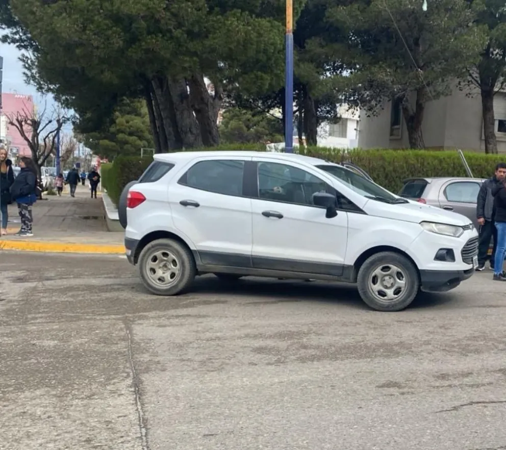 Atropellaron a una mujer en la esquina de Av. Rivadavia y Mitre de Comodoro