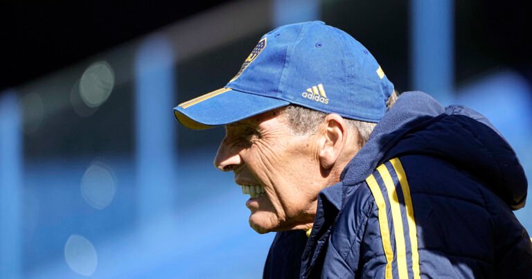 Miguel Russo no está en la práctica de Boca en la Bombonera: quedará internado en observación tras realizarse un chequeo médico