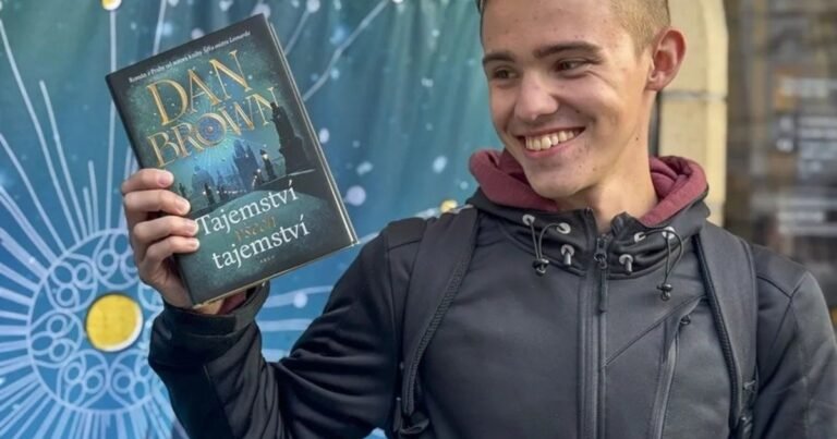 "El último secreto": la nueva novela de Dan Brown ambientada en Praga llega mañana a la Argentina