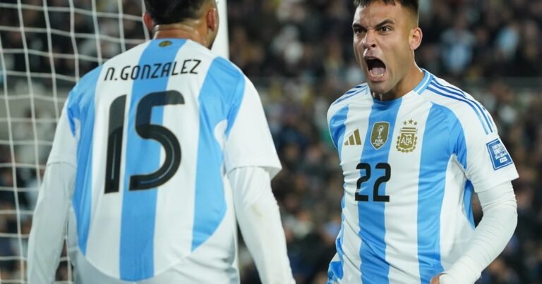 Lautaro Martínez tocó una pelota y convirtió para superar a Diego Maradona en la tabla histórica de goleadores de la Selección Argentina