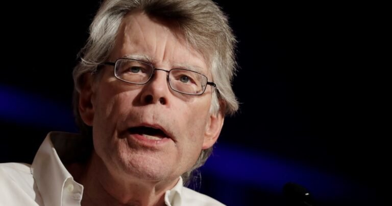 Stephen King y su teoría de por qué la gente prefiere ver películas en streaming en lugar de ir al cine