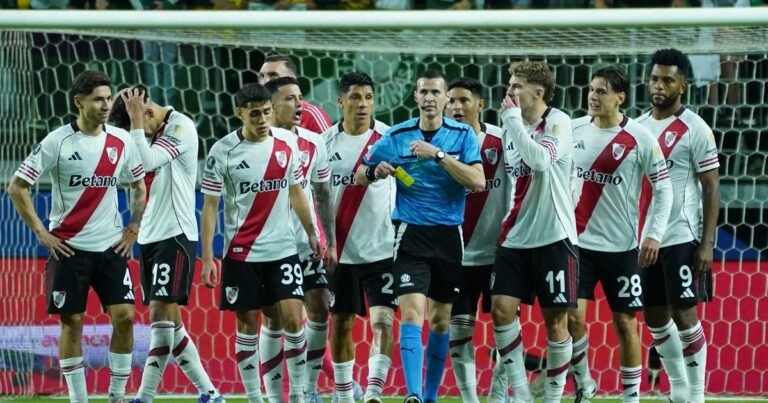 Las polémicas en Palmeiras vs River por Copa Libertadores: cómo fue la actuación del árbitro uruguayo Andrés Matonte