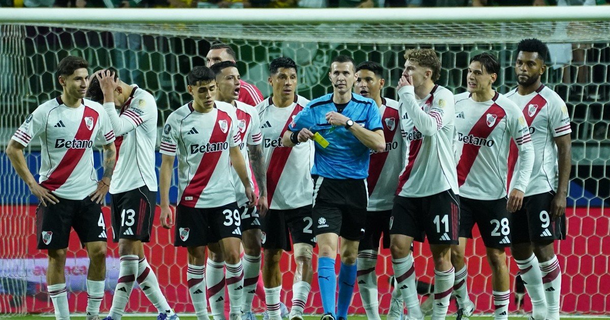 La bronca de River por la eliminación ante Palmeiras: ¿qué le protestó al árbitro de la revancha en la Copa Libertadores?