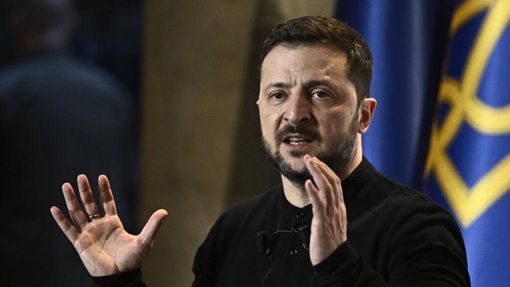 Zelenski sostiene que está listo para "conversaciones de paz", pero advierte que no cederá territorio