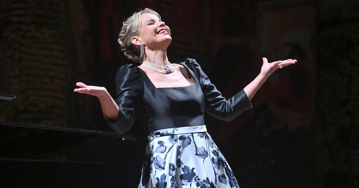 Elina Garanča volvió con gloria al Colón: cantó en seis idiomas diferentes y con pluralidad de estilos