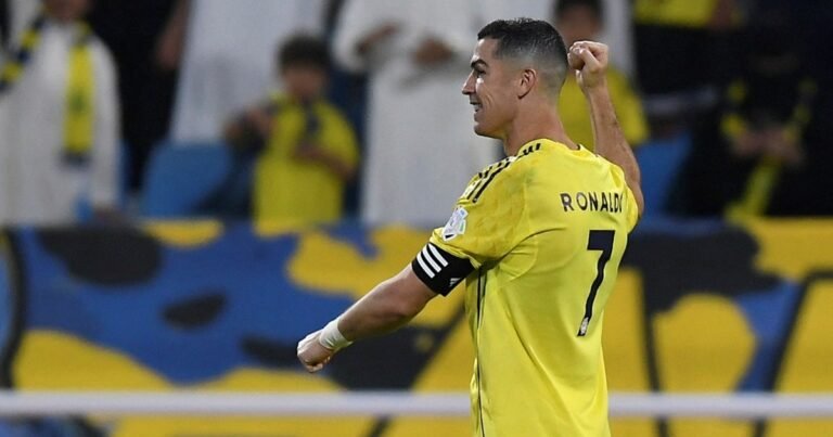 Cristiano Ronaldo no frena su marcha rumbo a los mil goles: metió uno para Al Nassr, llegó a los 950 y vuelve a alejarse en su mano a mano infernal con Messi