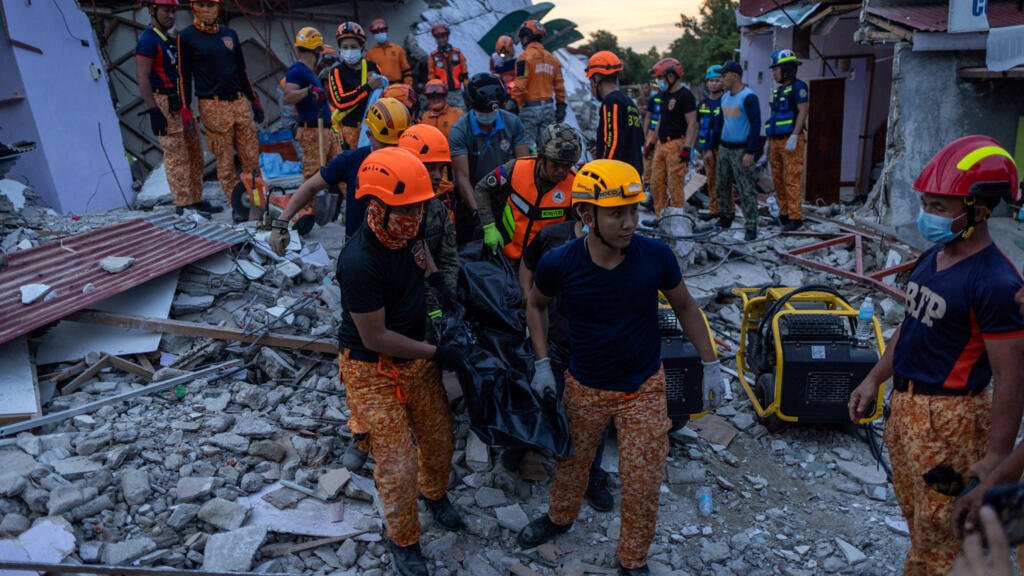 Más de 60 personas muertas tras terremoto de 6,9 de magnitud en el centro de Filipinas