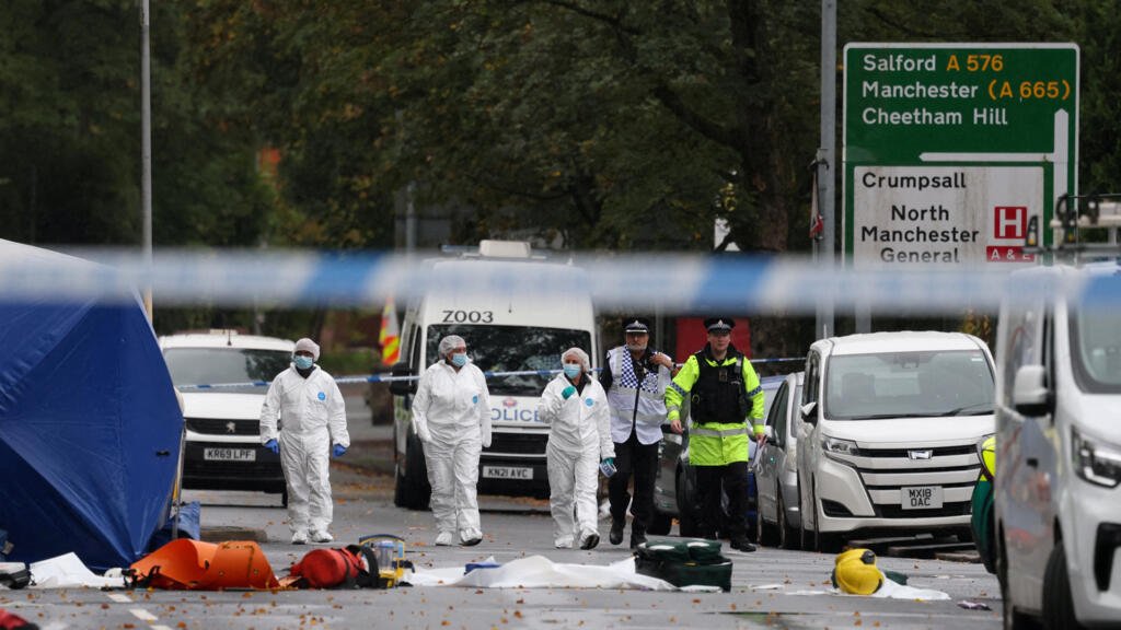 Mánchester: una de las víctimas en ataque a Sinagoga habría muerto por disparos de la Policía