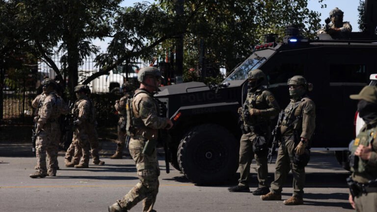Trump pide encarcelar al alcalde de Chicago y el gobernador de Illinois, mientras impulsa despliegue militar
