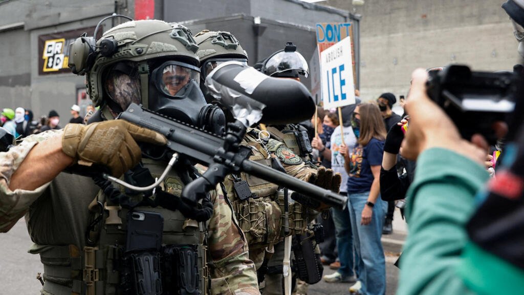 Jueza federal frena el despliegue de tropas ordenado por Trump en Portland