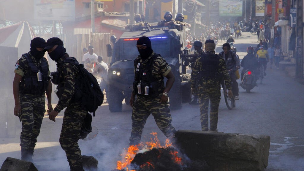 Madagascar: el presidente intenta apaciguar las protestas nombrando un militar como primer ministro