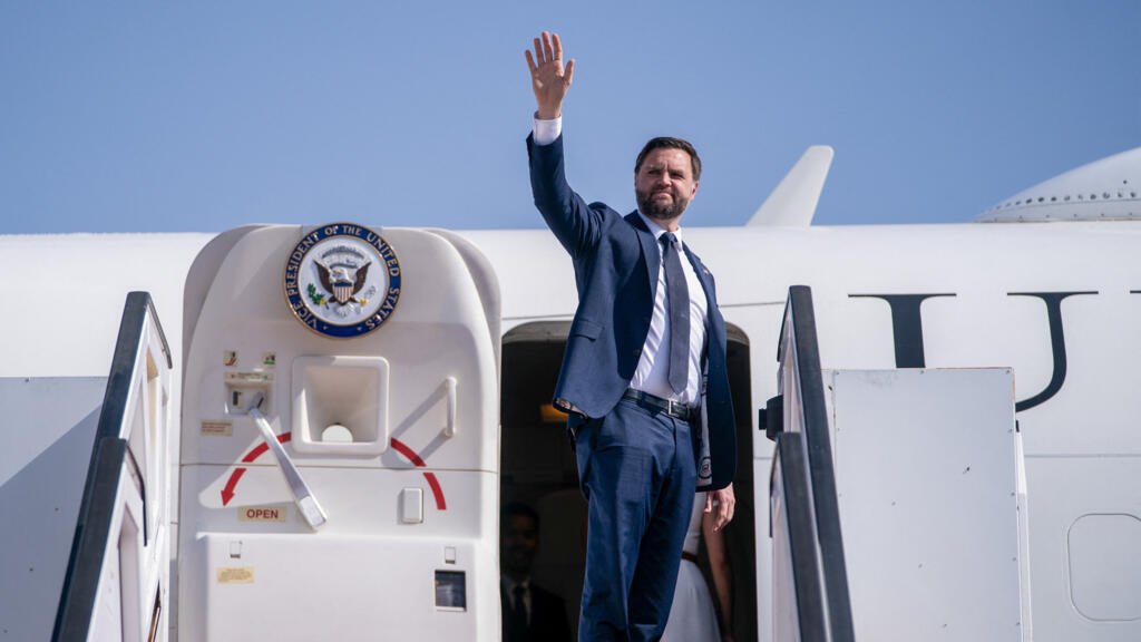 A su partida de Israel, Vance califica de “muy estúpida” aprobación preliminar en la Knéset para anexar Cisjordania