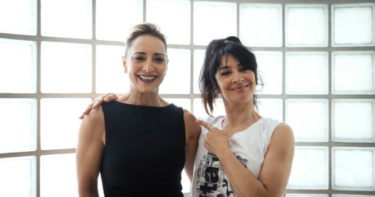 Anita Martínez y Andrea Ghidone traen a escena a las mujeres más importantes del tango: Tita Merello, Libertad Lamarque, María Nieves y Susana Rinaldi