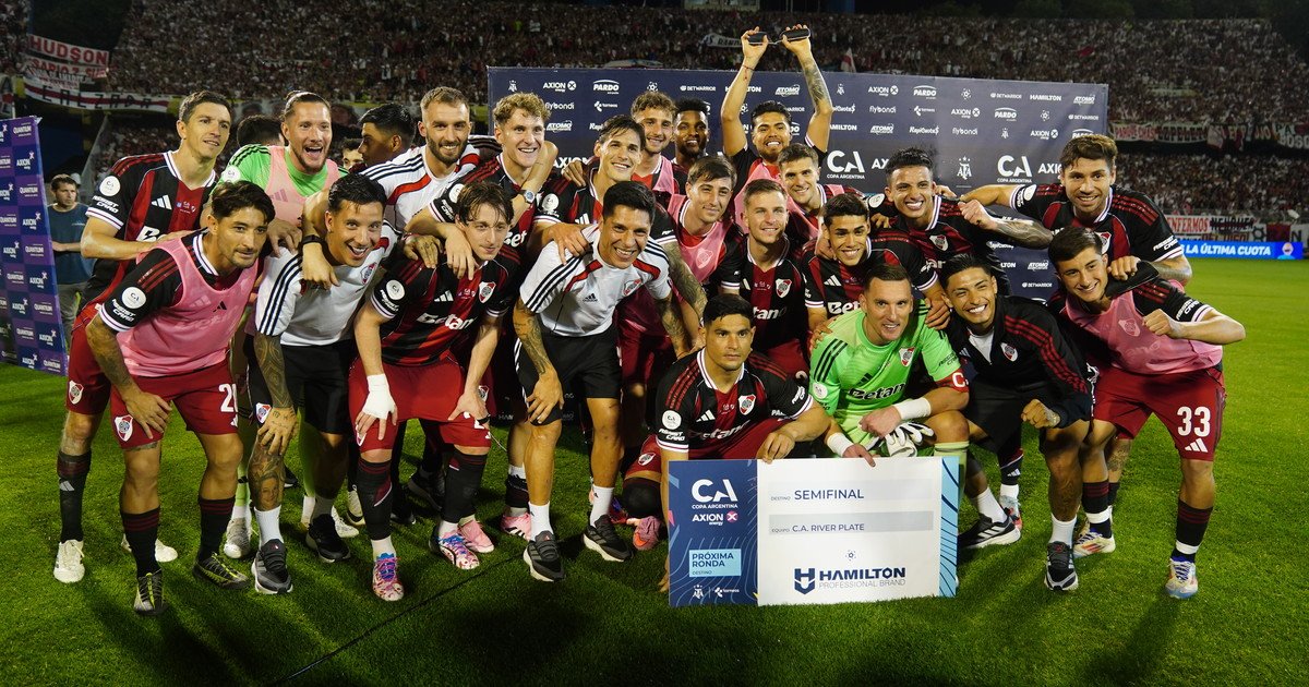 El River de Gallardo reapareció para amargar a Racing por un gol de Salas en un clásico picante y está en semifinales de la Copa Argentina