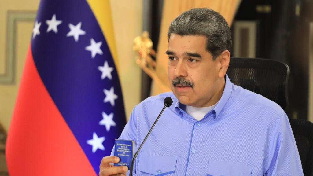 #VenezuelaHoy: Maduro pide crear aplicación para que la gente reporte "todo lo que ve, todo lo que oye"