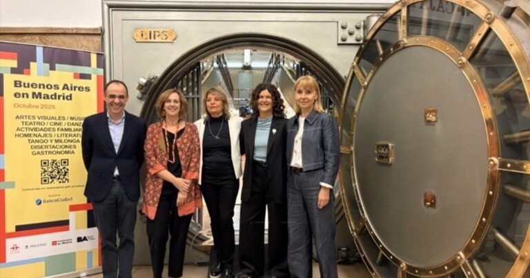 En un acto conmovedor, el Instituto Cervantes de Madrid recibió el legado de María Elena Walsh y Sara Facio