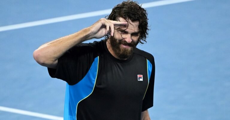El polémico abandono del "gigante" Opelka en el Masters 1000 de París: no se presentó por un problema físico y entró como lucky loser