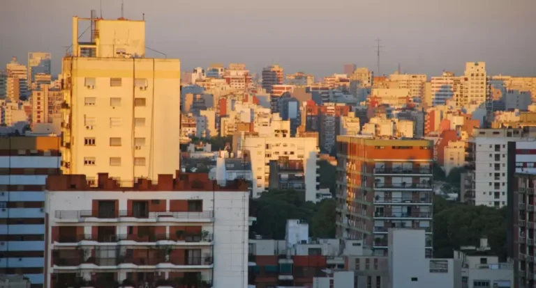 Los 10 barrios más baratos para comprar en CABA hoy
