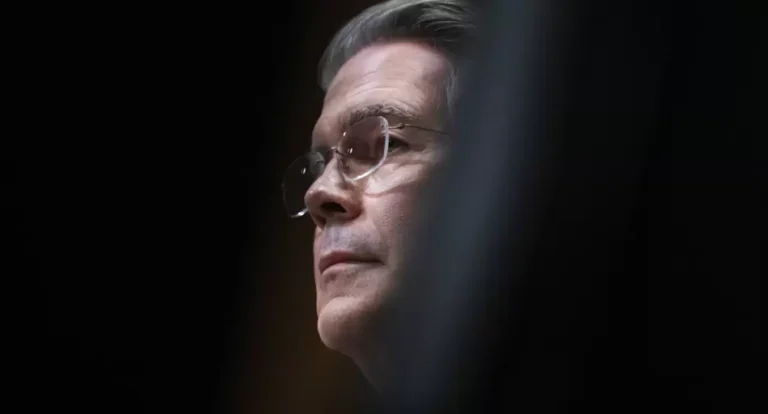 El amigo Bessent, la "construcción del milagro" mileísta y el fantasma del 2018