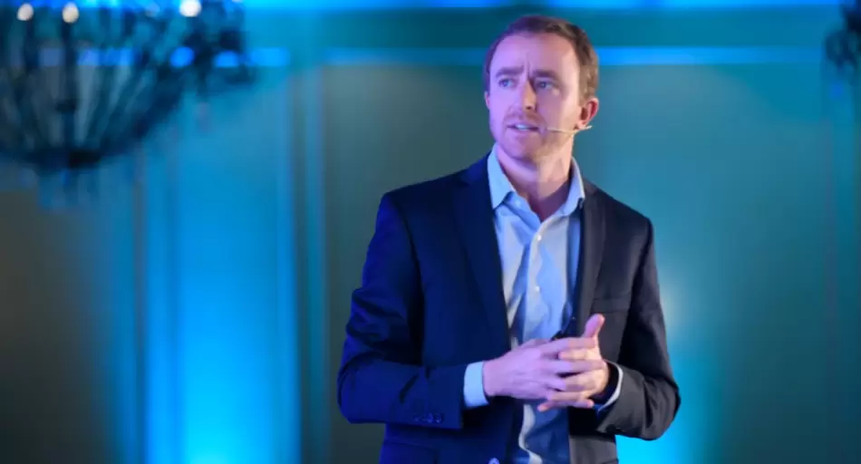 Matías Surt: "El tipo de cambio no está en equilibrio, y sin financiamiento externo es insostenible"