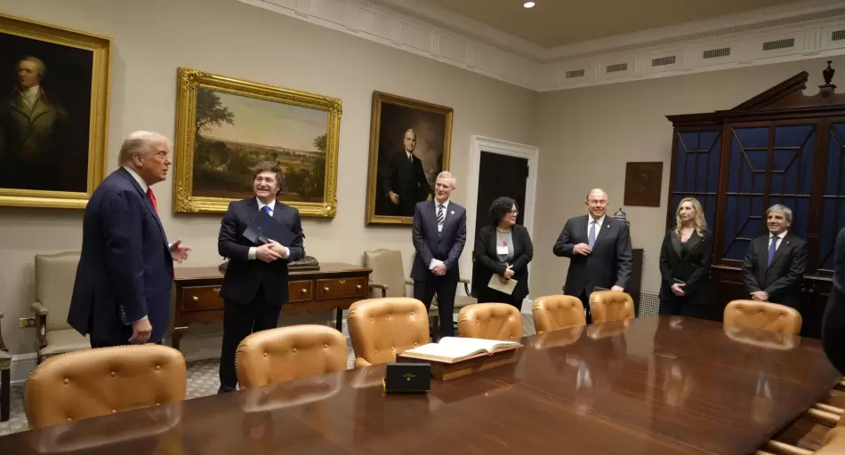 Trump y Sturzenegger suman su granito de arena a la eterna confusión que es la Argentina