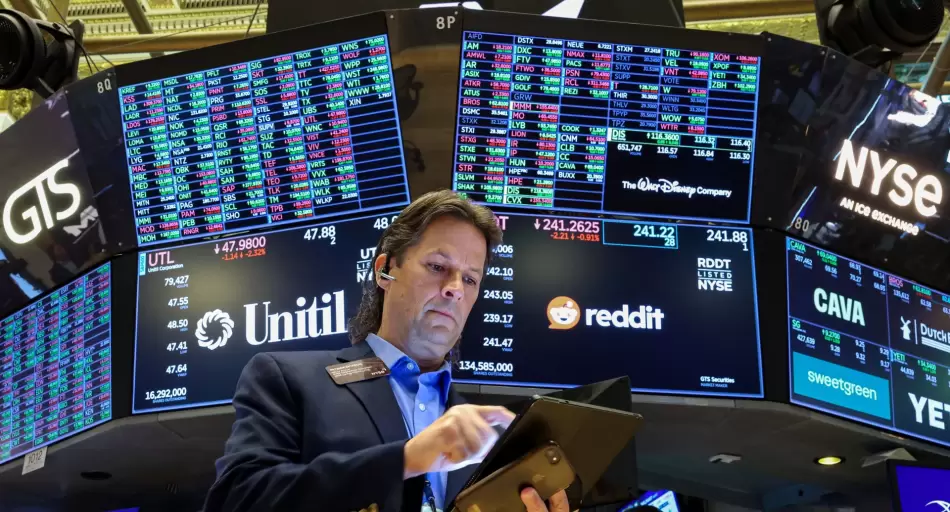 Elecciones y euforia: los bonos saltan hasta 25% y las acciones hasta 50%