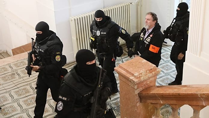 Eslovaquia condena a 21 años al atacante del primer ministro Robert Fico