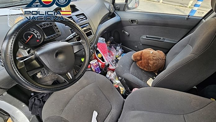 La Policía libera a una mujer y sus hijos tras 13 días secuestrados en un coche