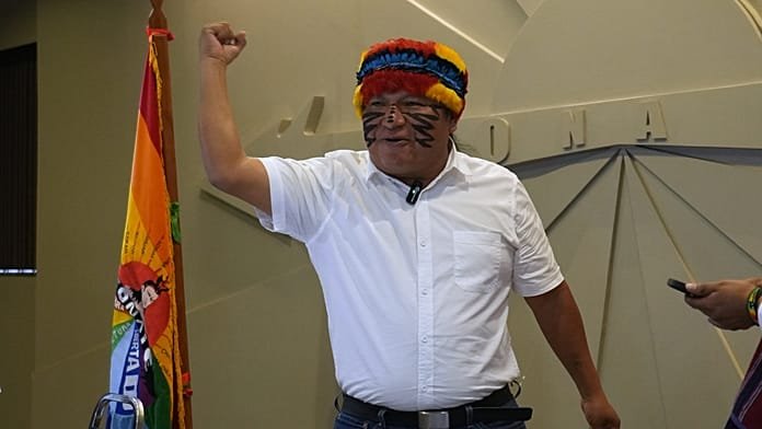 Las protestas por el aumento del precio del combustible sumen a Ecuador en crisis política