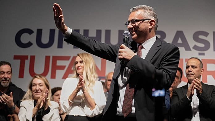 Los turcochipriotas eligen a un nuevo líder y reavivan la esperanza de diálogo en Chipre