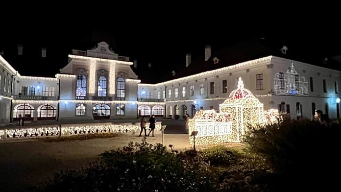El Jardín de Luz de la emperatriz Sissi deslumbra en el Palacio Real de Gödöllő, Hungría