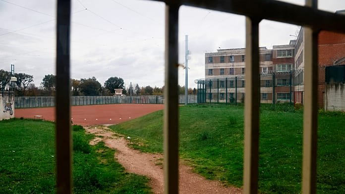 Una tormenta causa estragos en las afueras de París y deja un rastro de destrucción