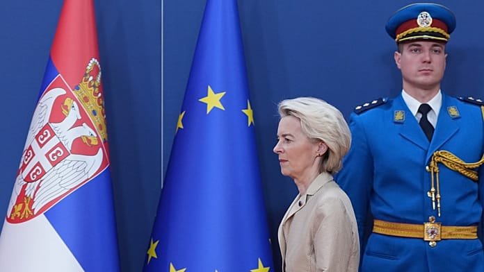 Von der Leyen insta a Serbia a acelerar su adhesión a la UE y pide más alineación con Bruselas