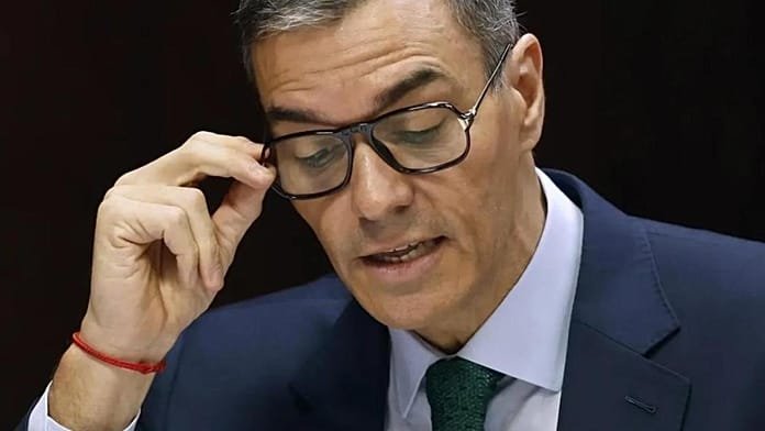 El detalle de las gafas de Pedro Sánchez que una experta en lenguaje no verbal no ha pasado por alto