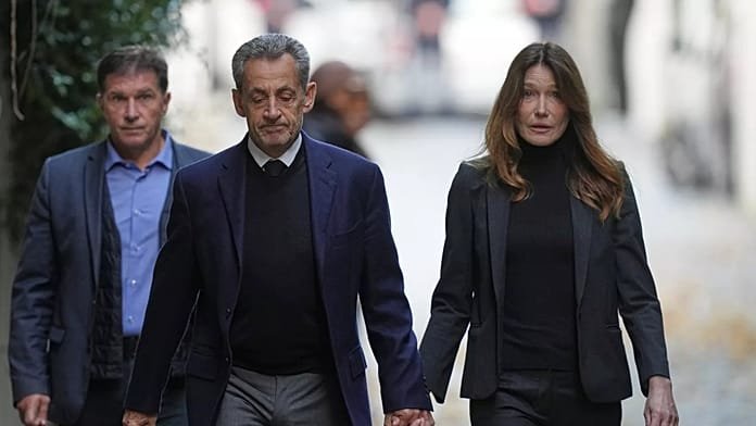 Nicolas Sarkozy entra en la cárcel para cumplir su condena de 5 años, a la espera de su recurso