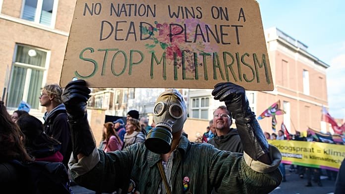 45.000 personas marchan en La Haya, piden al Gobierno que priorice la acción climática