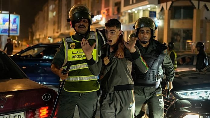 Las protestas de los jóvenes en Marruecos se saldan con 2 muertos, 300 heridos y 400 detenciones