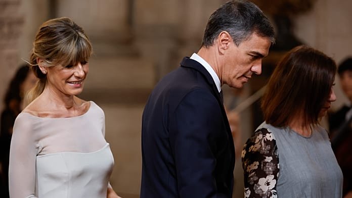 Caso Begoña Gómez: la esposa de Sánchez no acude ante el juez y Peinado cita a la UCM como perjudica