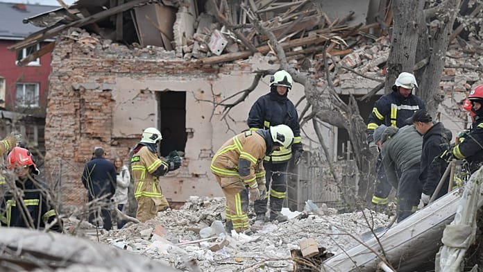 Un ataque nocturno con drones deja 3 muertos en Kiev