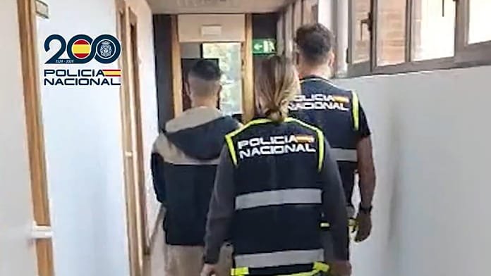 Operación Peluche: 2 fugitivos internacionales detenidos en Madrid por abusos sexuales a menores